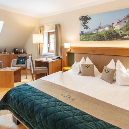 Donauwirt - Hotel Garni Вайсенкірхен-ін-дер-Вахау Екстер'єр фото