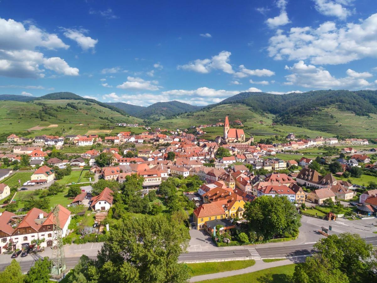 Donauwirt - Hotel Garni Вайсенкірхен-ін-дер-Вахау Екстер'єр фото